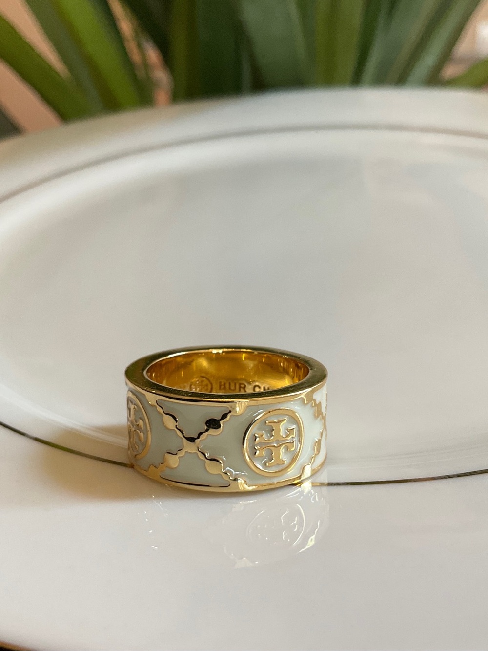 Tory Burch Gold & White Enamel Signature Wide Band Ring Size 7